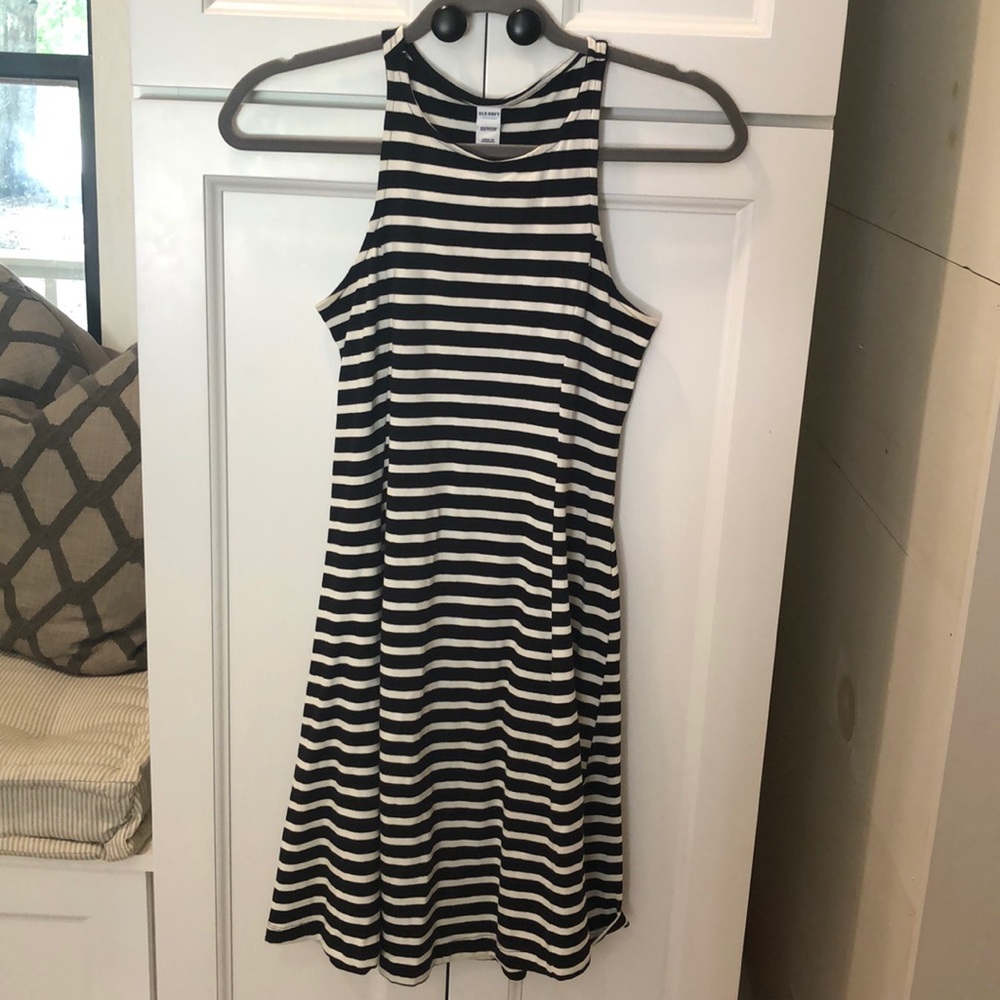 Old Navy black & white striped dress